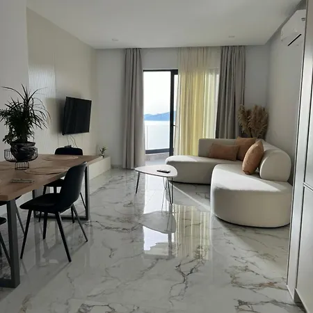 Luxury * Sarande